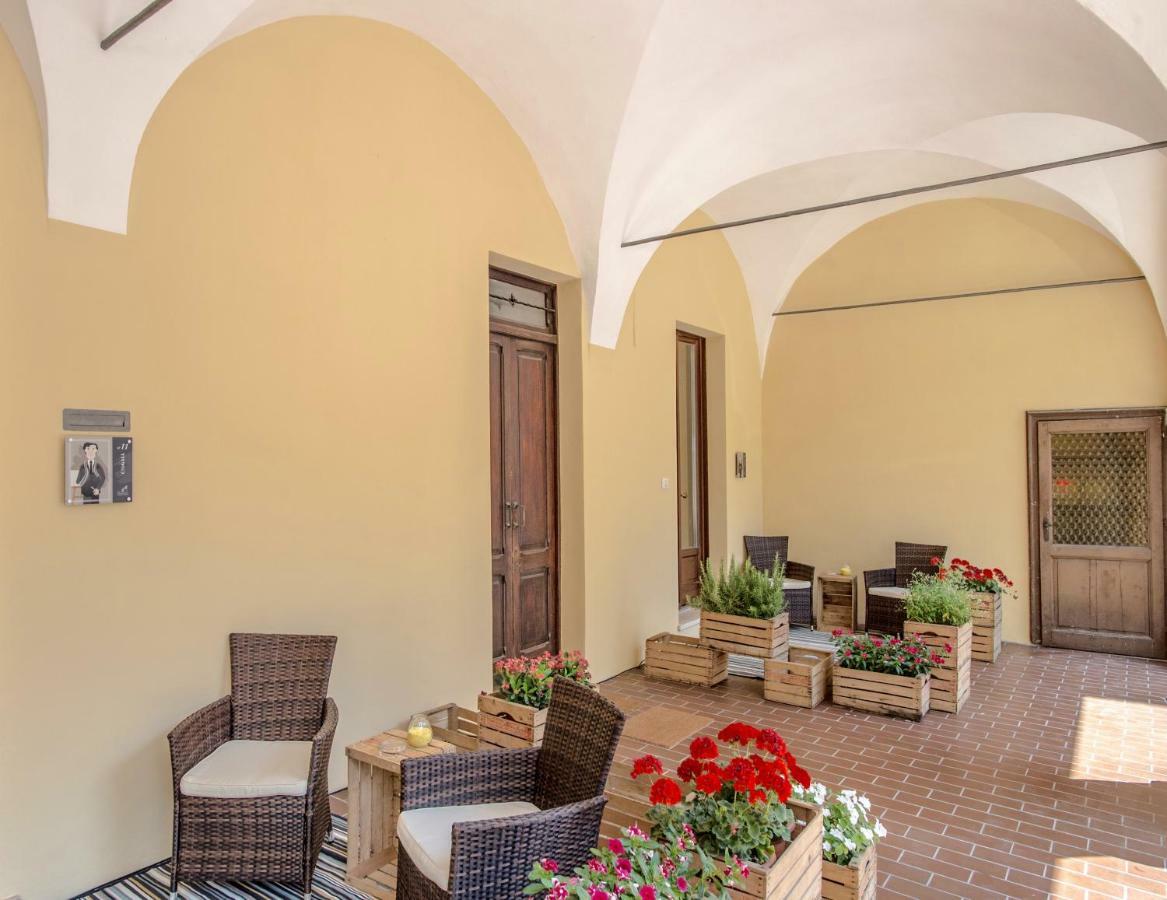 La Canonica - Charming Self-Catering Apartments In Nizza Monferrato Luaran gambar